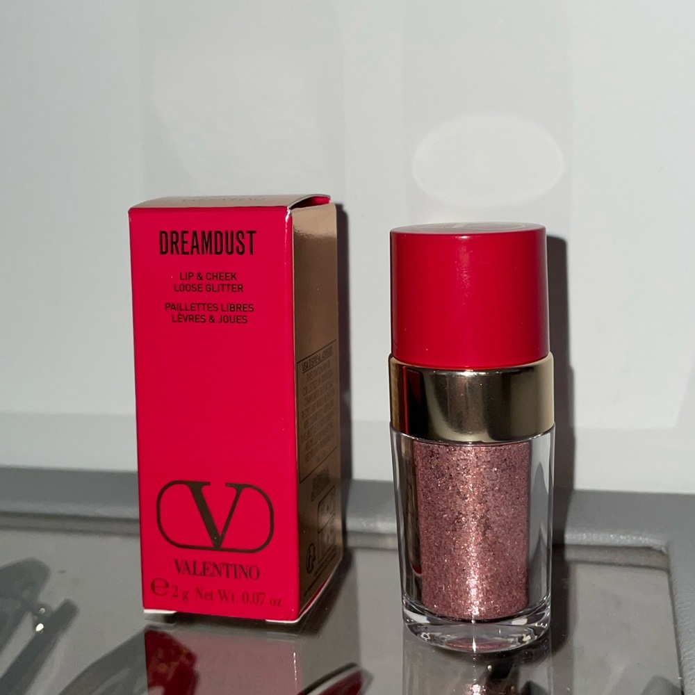 Valentino DREAMDUST lip and cheek loose glitter